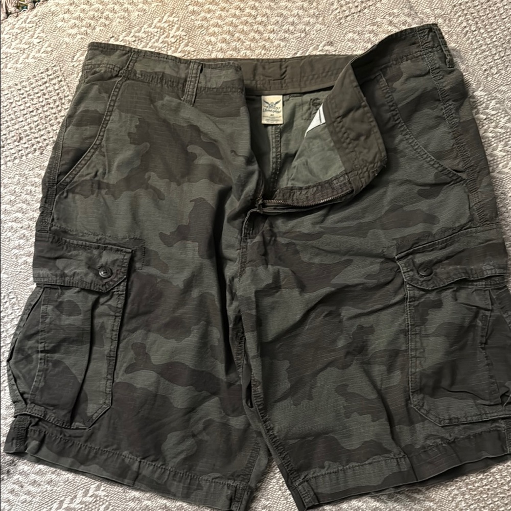 Faded Glory Green Cargo Shorts